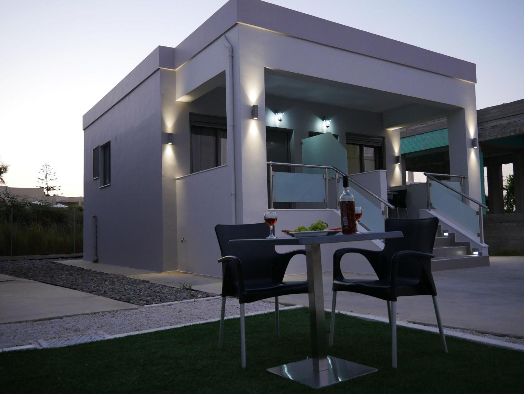 Erotokritos Studios Agia Marina 外观 照片
